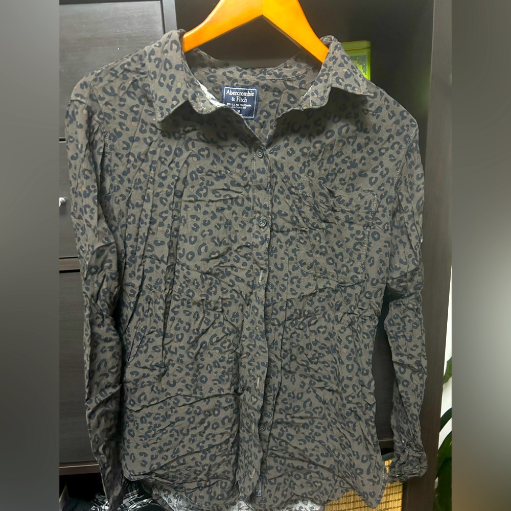 Tunic length, light and soft. Like new